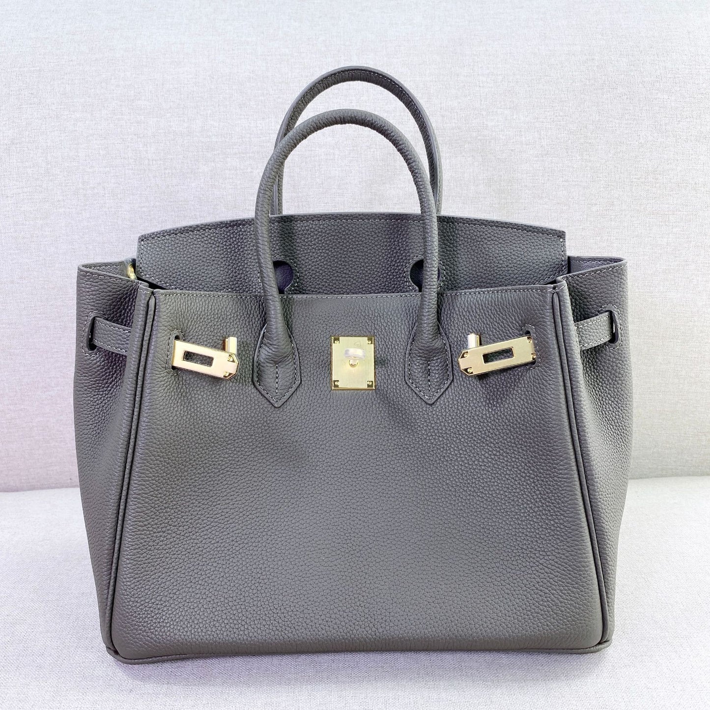 Women's High-grade Cowhide Fashion Generous Portable Shoulder Bags