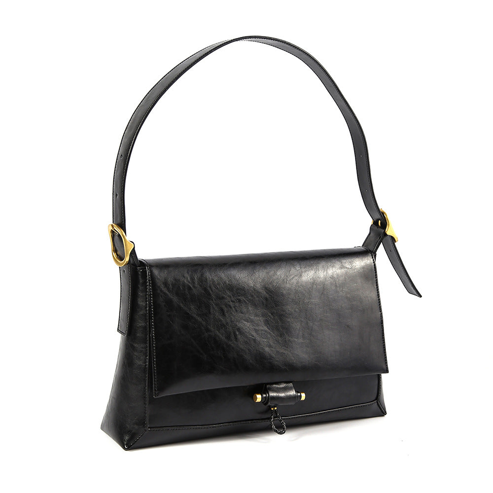 Women's Cui Underarm Large Oil Wax Cowhide Shoulder Bags