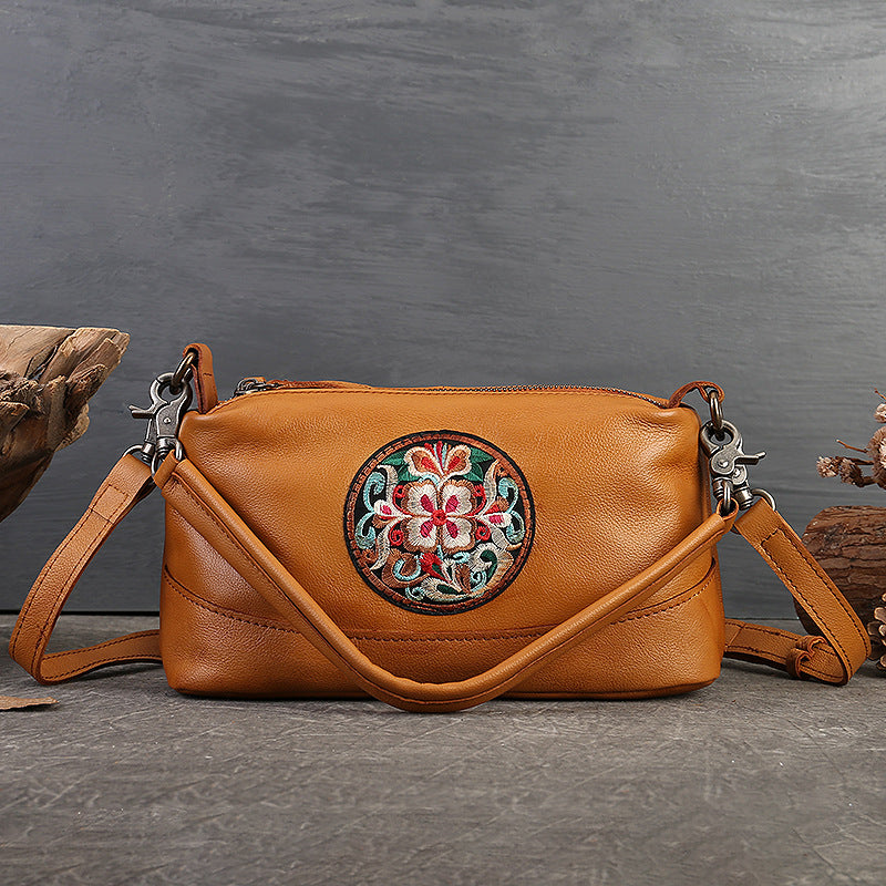Women's Genuine Leather Large Capacity Pillow Retro Ethnic Handbags