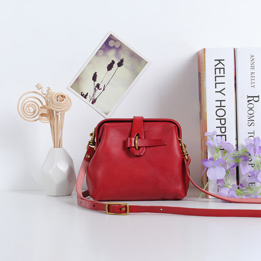 Women's Retro Handmade First Layer Mini Clip Shoulder Bags