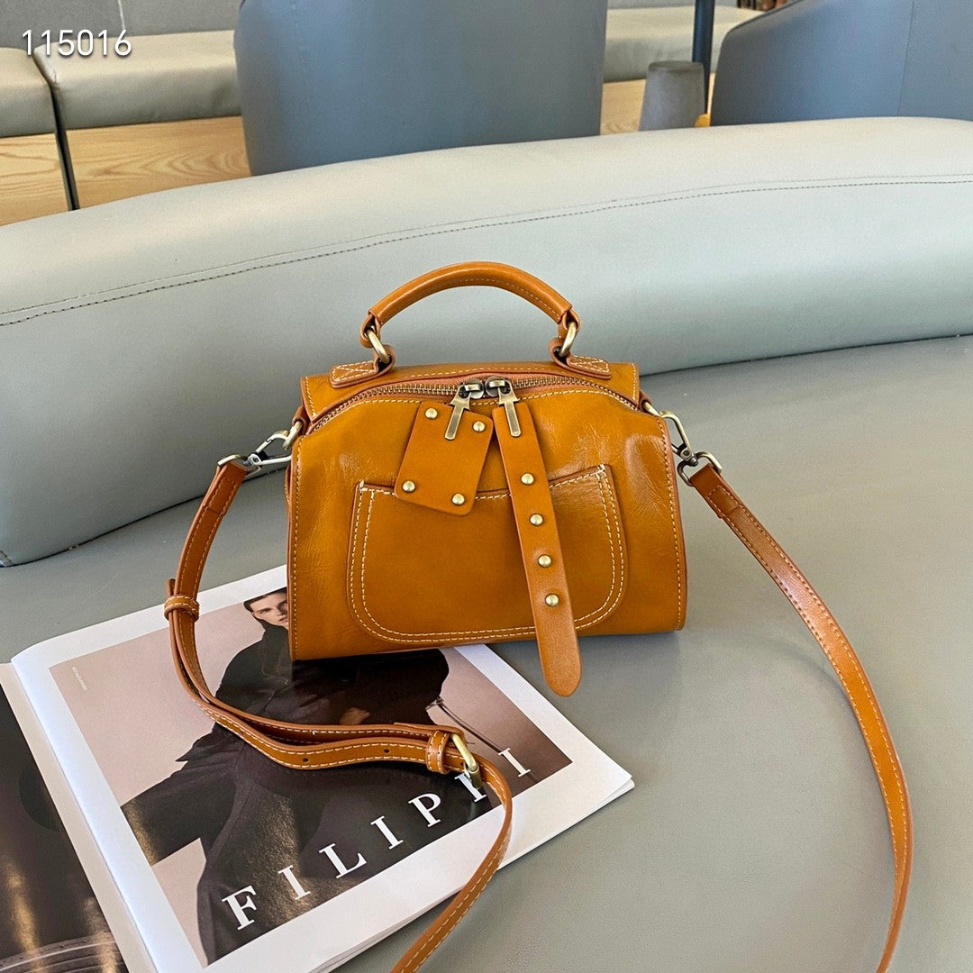Women's Pillow Trendy Cylinder Rivet Fashion Pouch Shoulder Bags