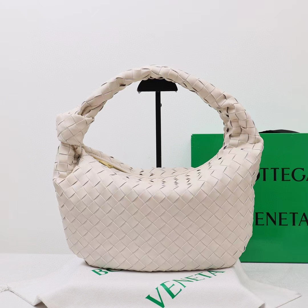 Croissant Knotted Clutch Light Use Large Handbags