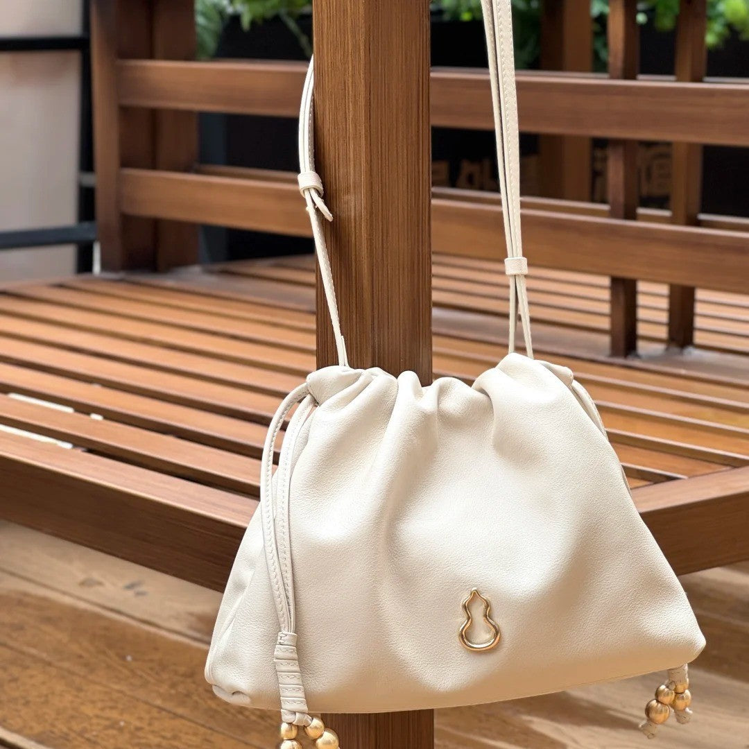 Unique Attractive Classic Women's Cloud High-grade Bags