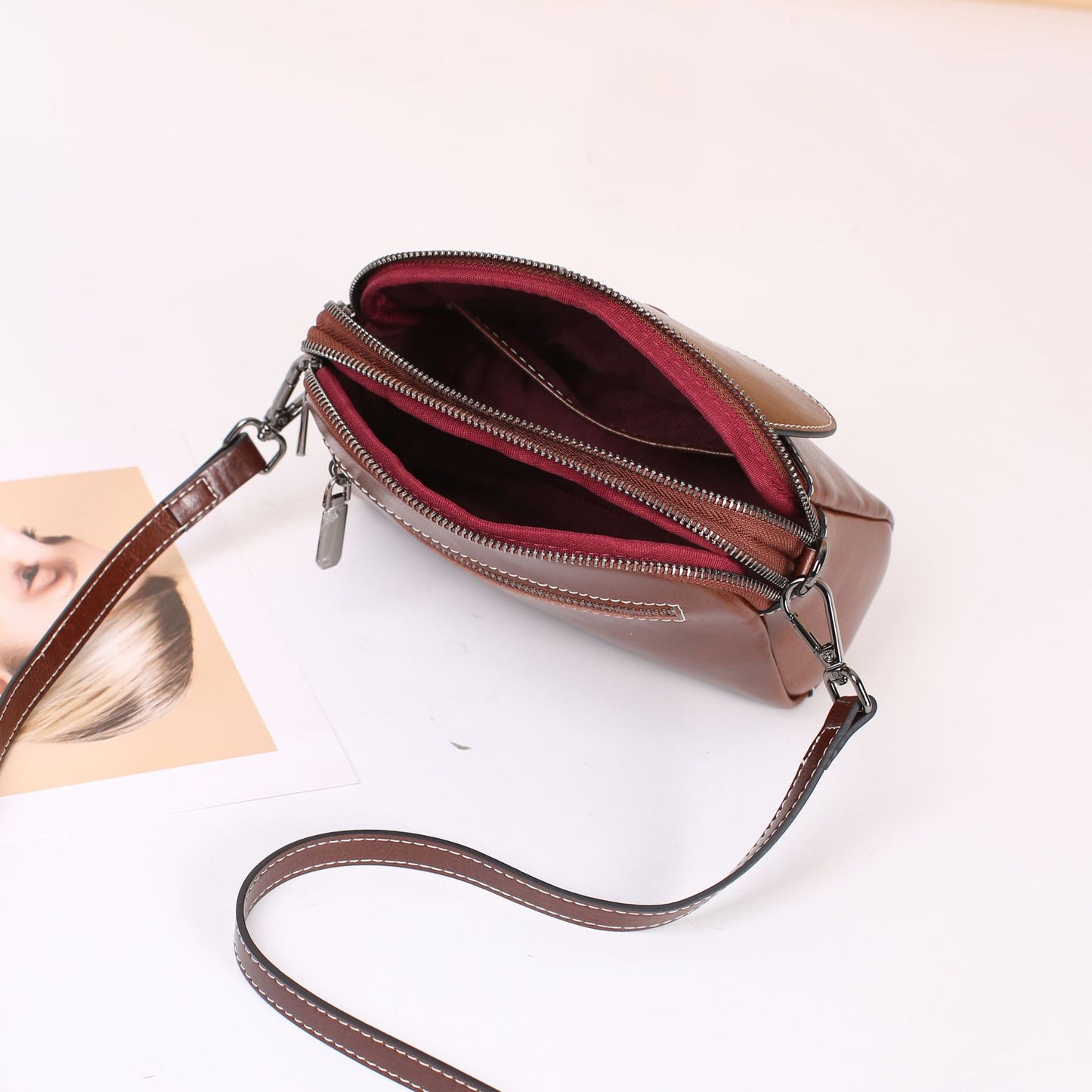 Women's Oil Wax Cowhide Single Lady's Practical Simple Shoulder Bags