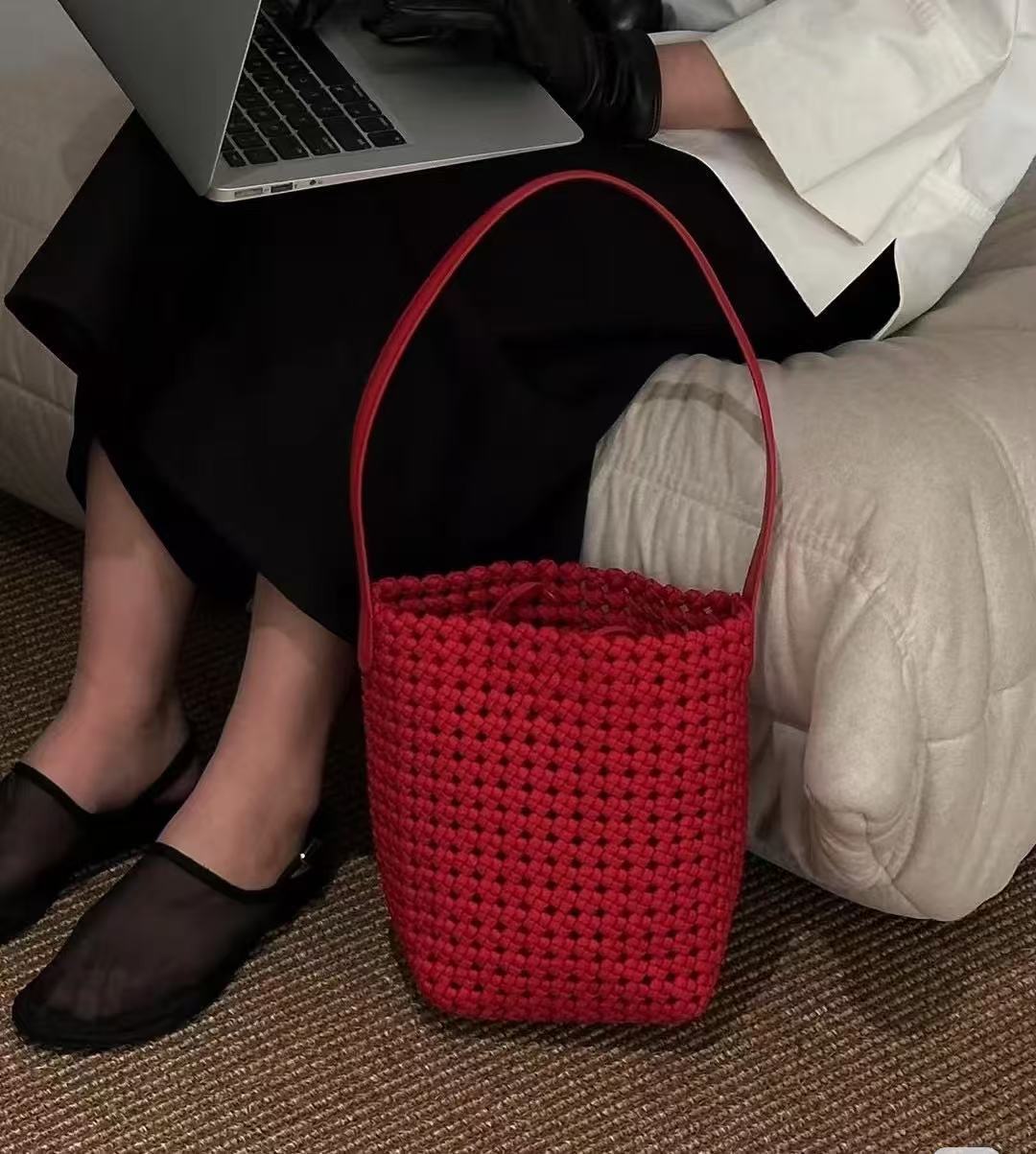 Women's Retro Hollow Woven Large Capacity Portable Shoulder Bags