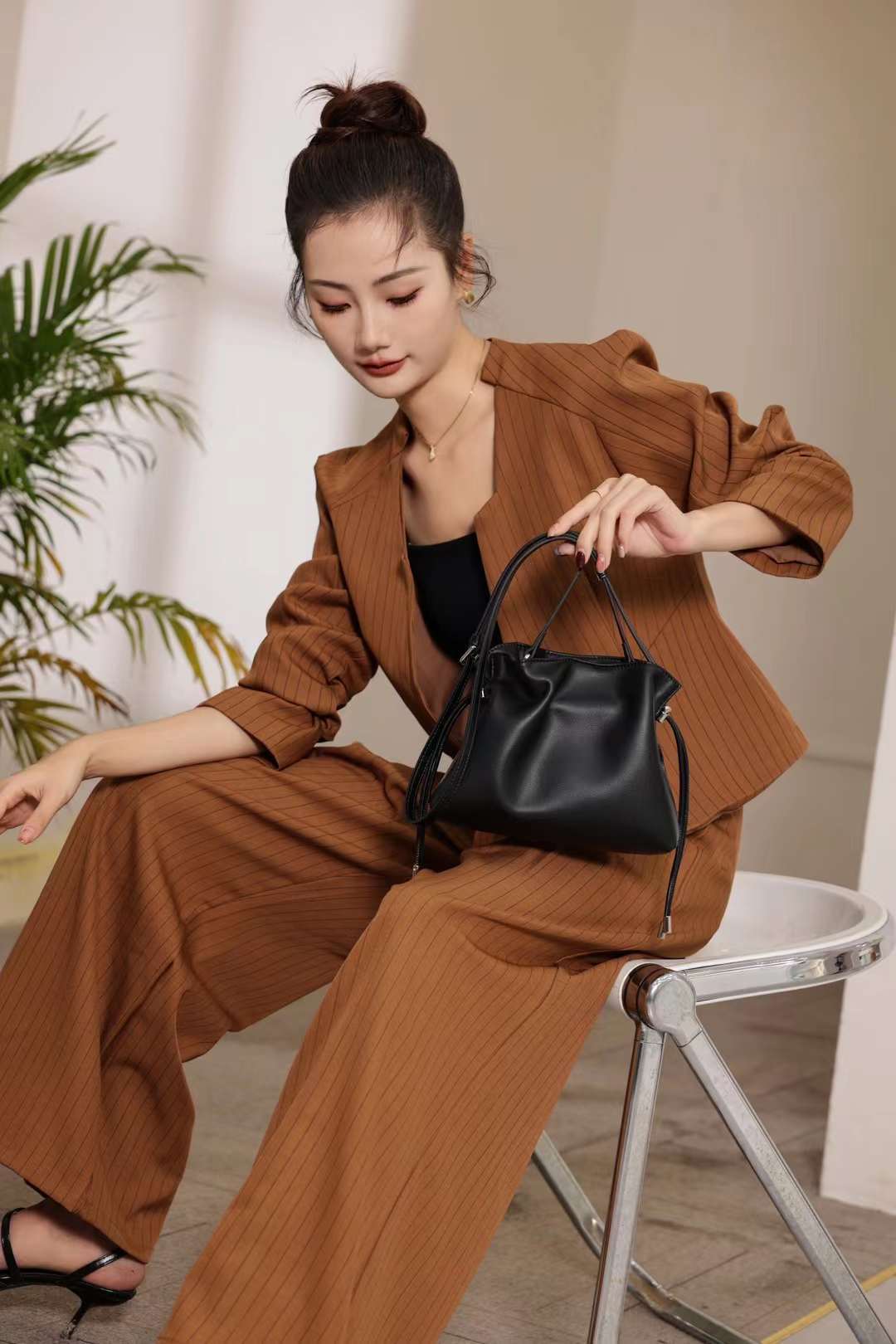 Women's Comfortable Genuine Leather Lucky Cloud Handbags