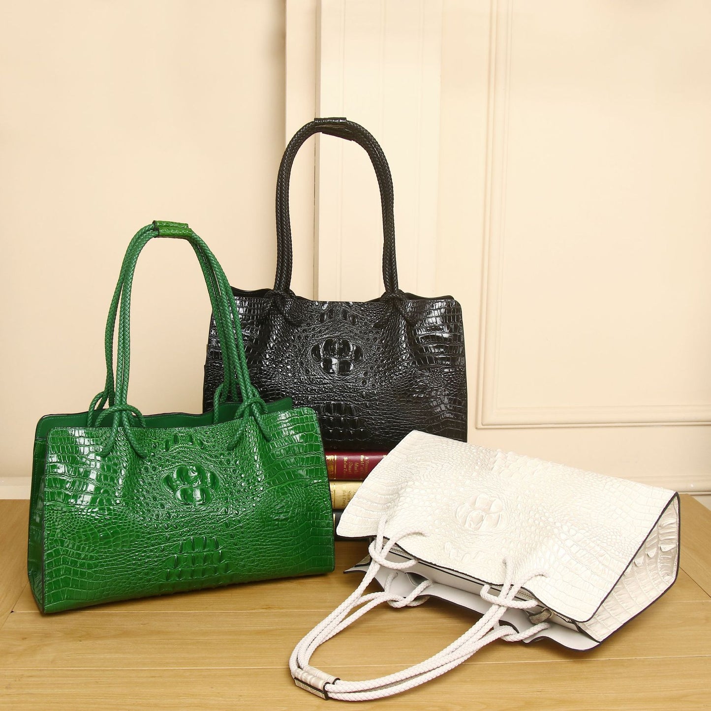 Women's Crocodile Pattern Large Capacity Fashion Trendy Handbags