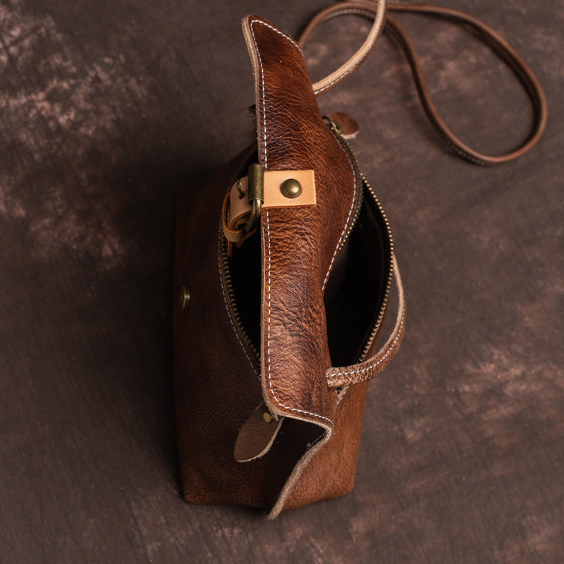 Women's Cow Leather Handmade Vegetable Tanned Retro Crossbody Bags