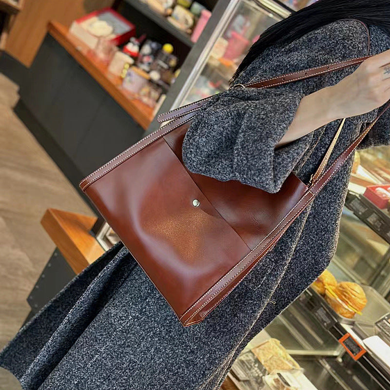 Women's Large Capacity Commuter Leather Versatile Cowhide Shoulder Bags