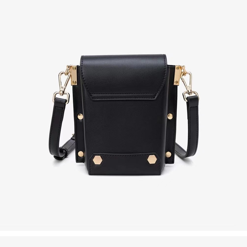 Women's Attractive Trendy Fashionable Rivet Chain Bags