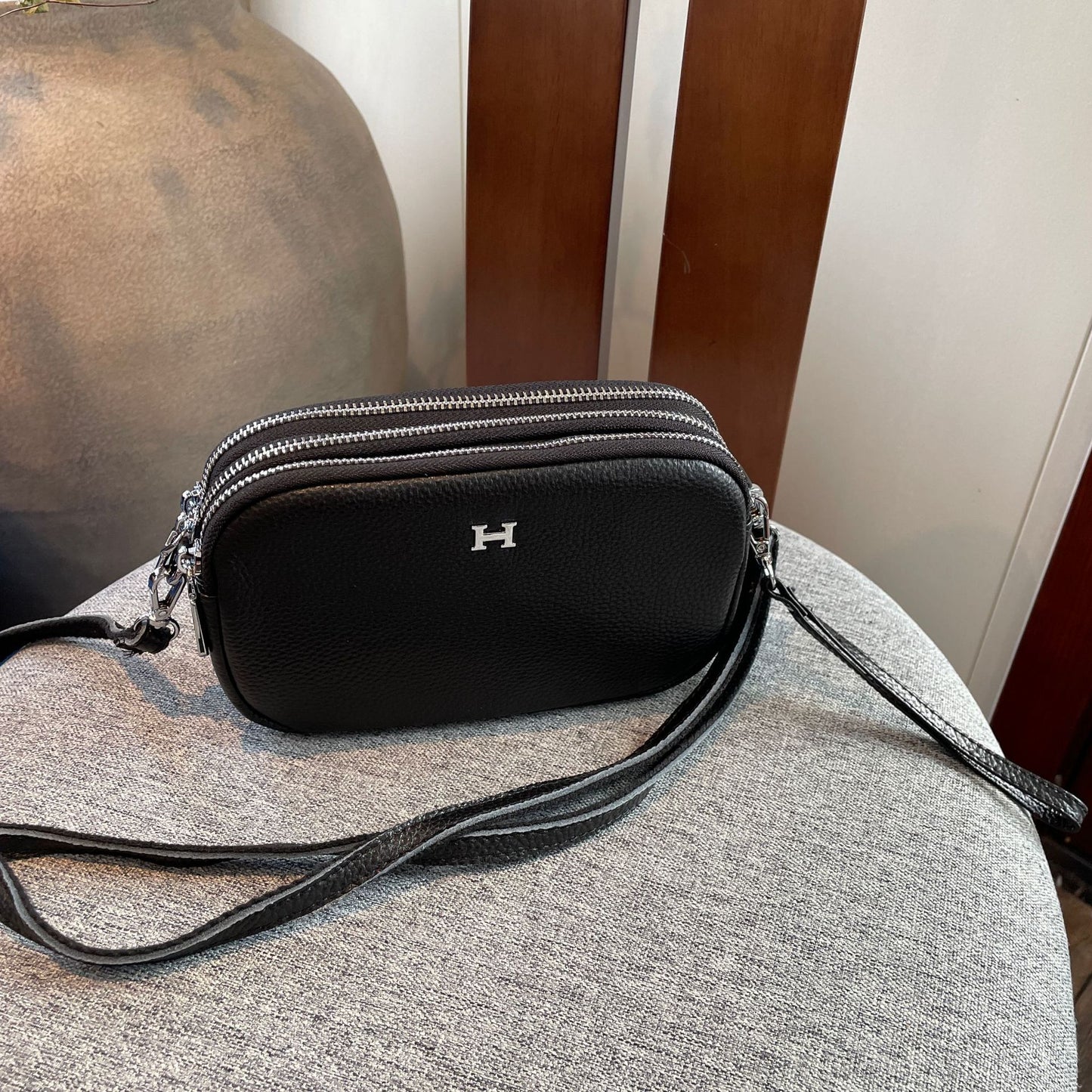 Women's Leather Mobile Cross Body Large Capacity Crossbody Bags