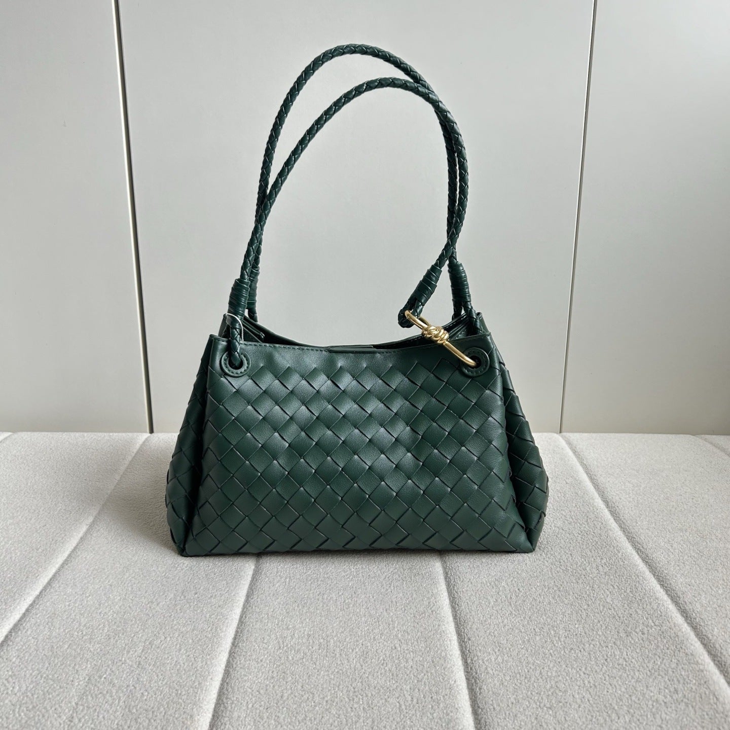 Elegant Women's Parachute Calfskin Woven Metal Shoulder Bags