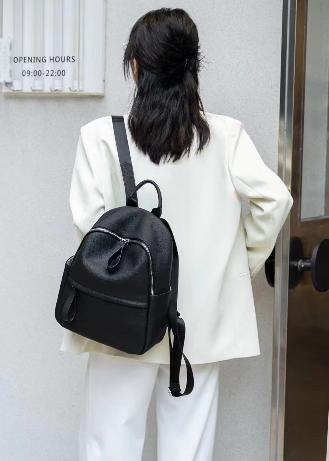Layer Cowhide Large Capacity Leather Commute Backpacks