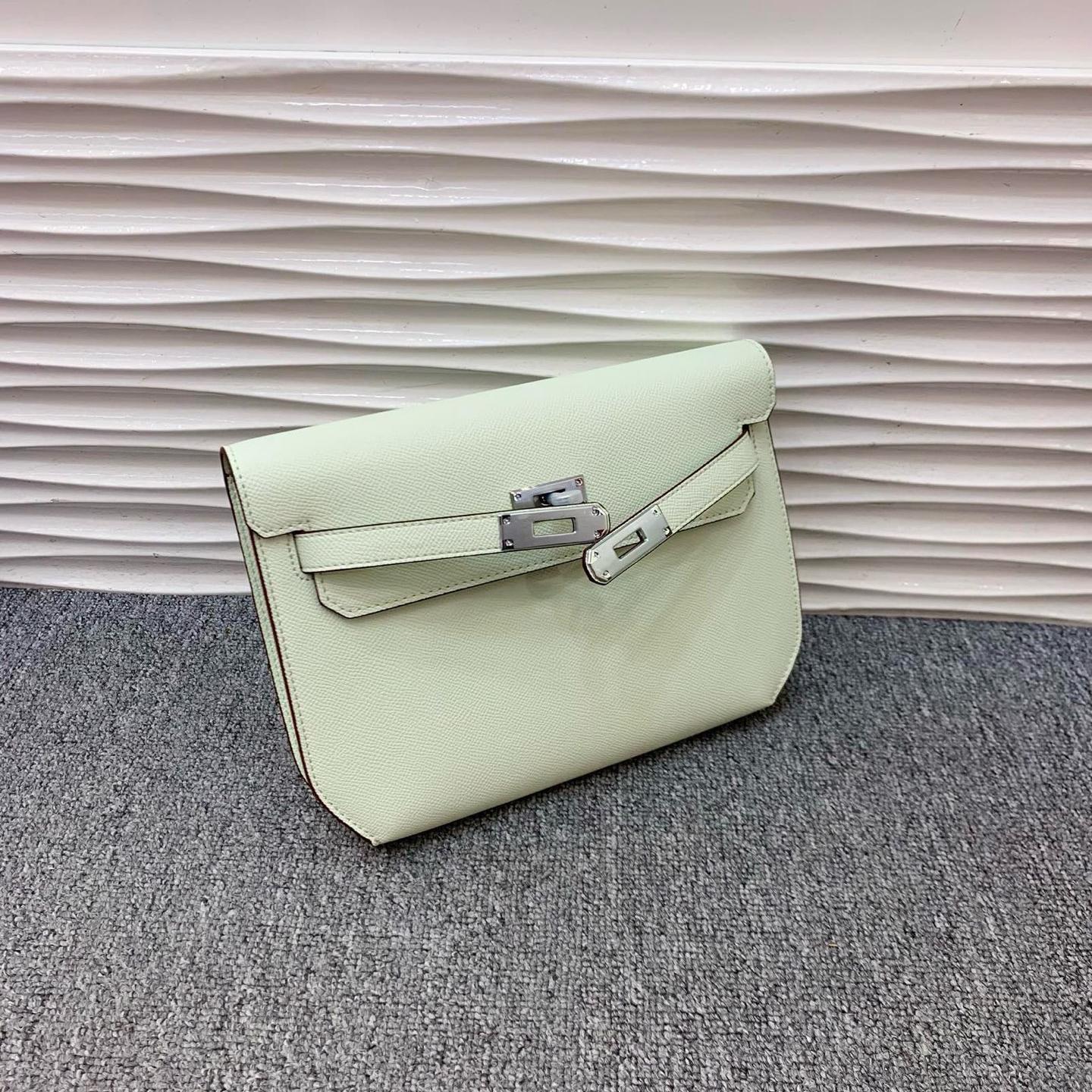 Classic Women's High-grade Versatile Underarm Commuter Crossbody Bags