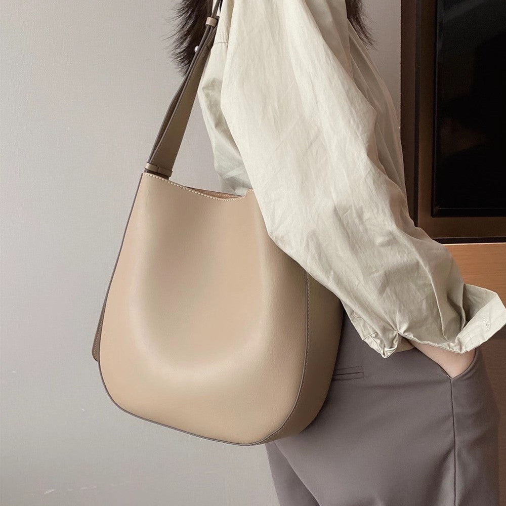 Women's Fashion Cattlehide Leather Retro Portable Large Shoulder Bags