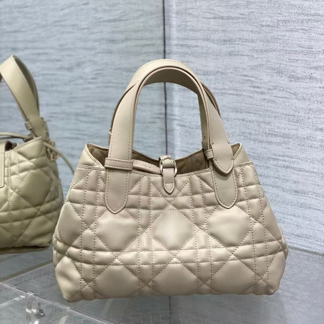 Classy Women's Genuine Leather Large Capacity Handbags