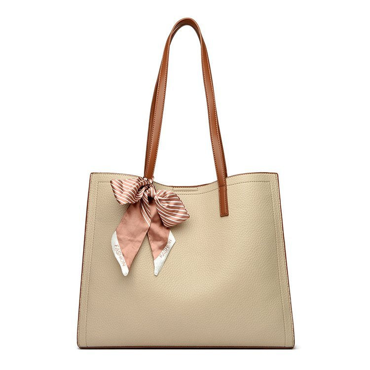 Wind Female Large Capacity Fashion Commute Handbags
