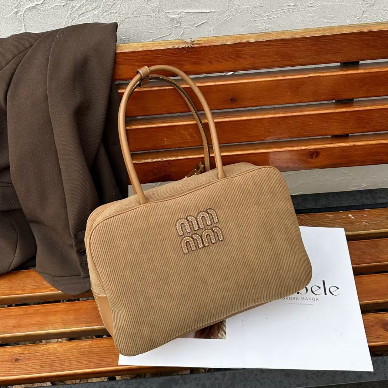 Unique Design Large Capacity Retro Elegant Bags