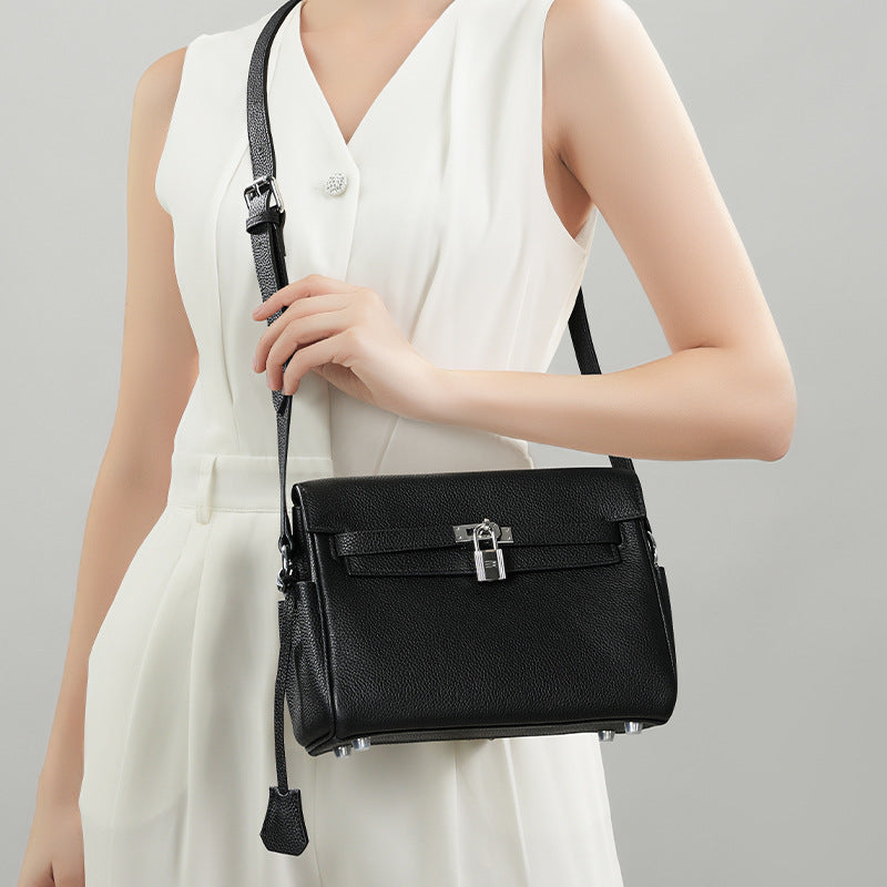 Women's Cowhide Kelly Black Portable Commuter High-grade Shoulder Bags