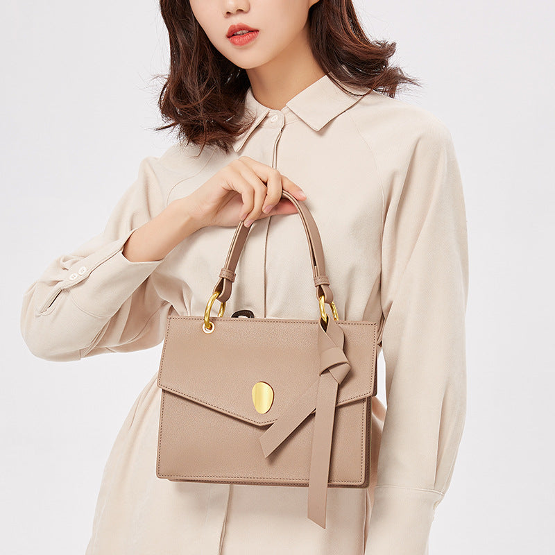 Women's Strictly Selected Genuine Leather Tassel Design Shoulder Bags