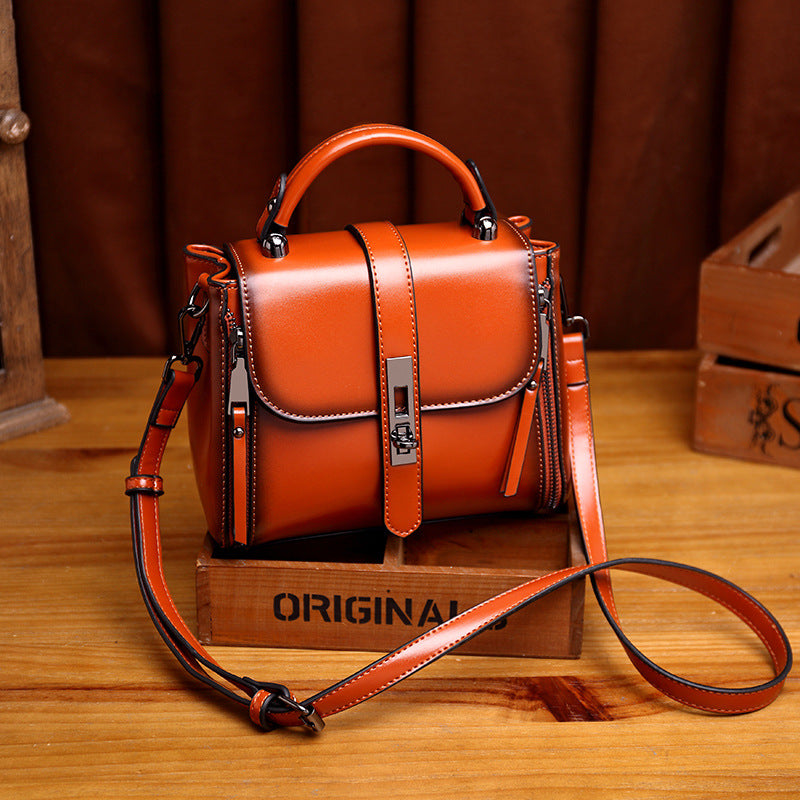 Women's Mature Elegant Retro Fashion Portable Soft Shoulder Bags