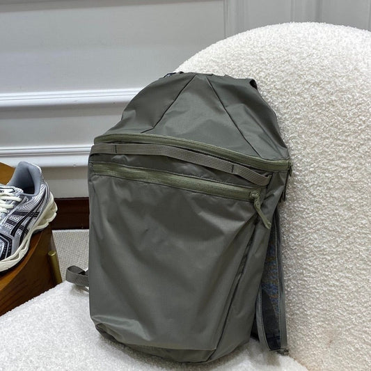 Trendy Lightweight Hiking Waterproof Rucksack Compressed Backpacks