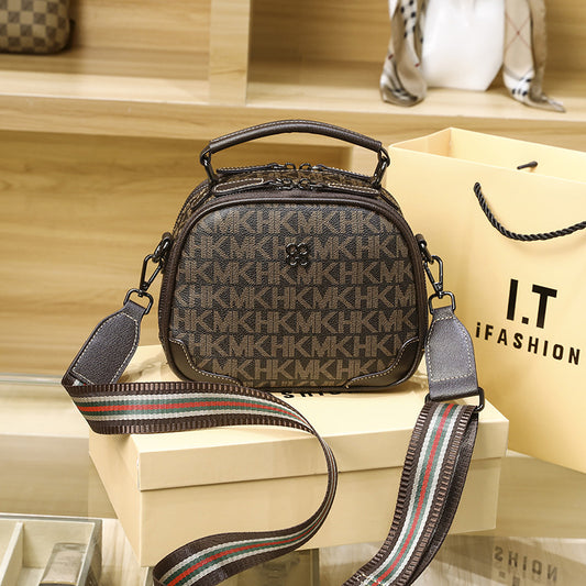 Women's New Popular Fashionable Niche Portable Bags