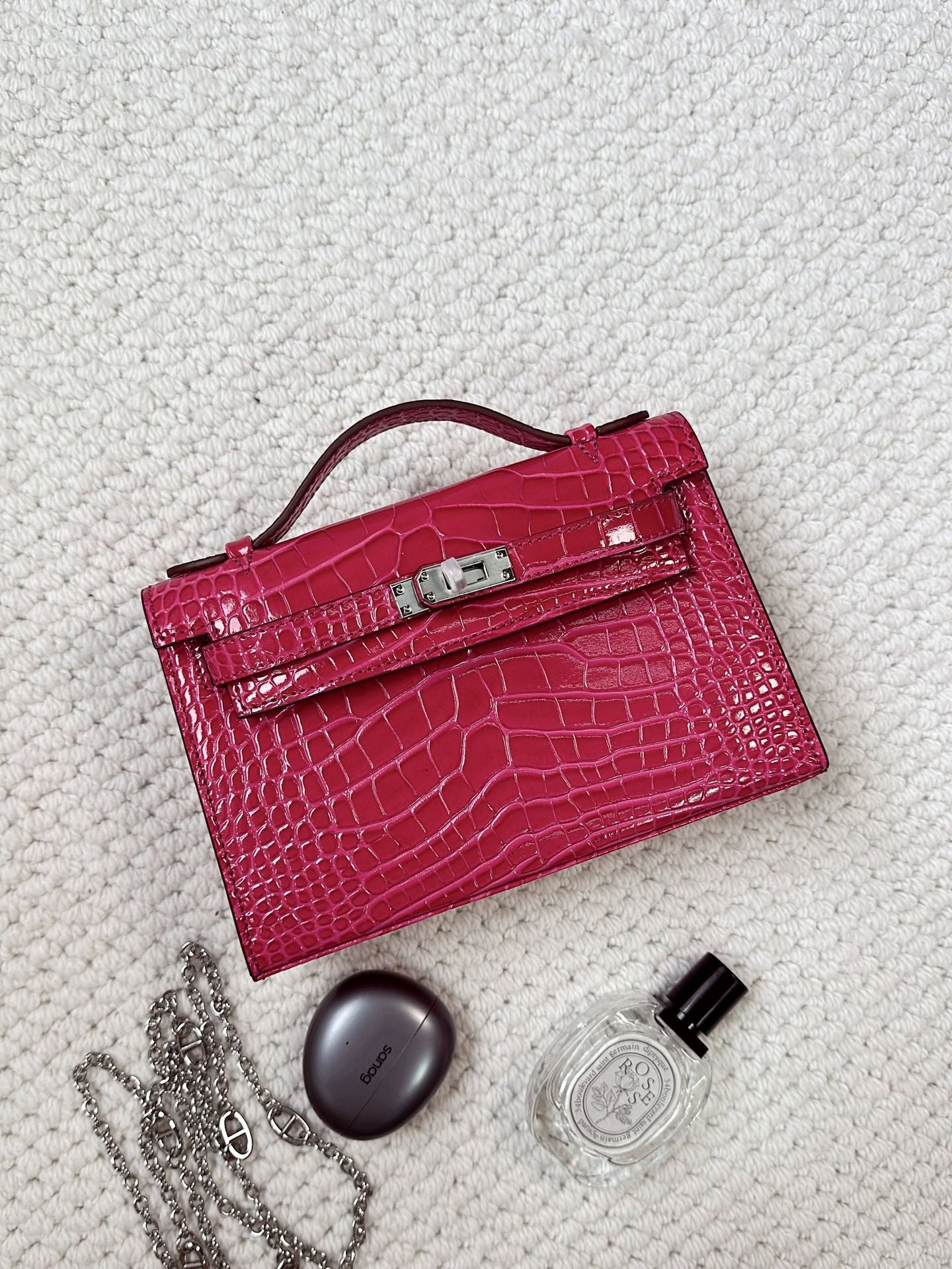 Women's Leather Crocodile Pattern Pig Nose Chain Handbags