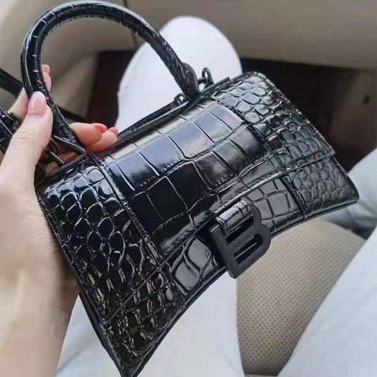 Women's Popular High-grade French Minority Hourglass Portable Crossbody Bags