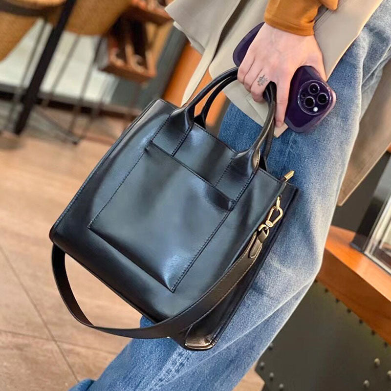 Women's Large Capacity Fashionable Elegant Commuter Genuine Shoulder Bags
