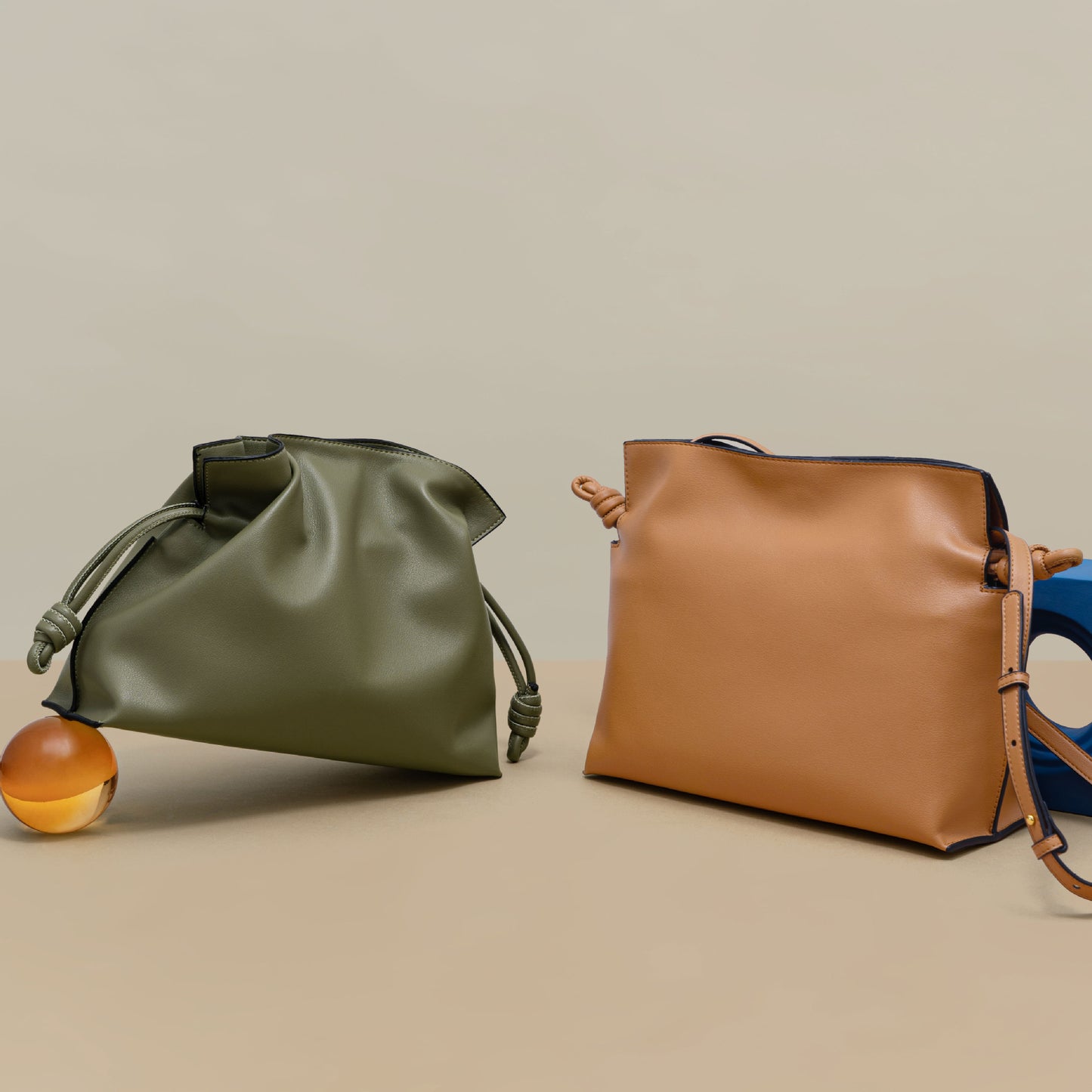 Women's Leather Drawstring Cloud Fashion Commuter Large Capacity Crossbody Bags