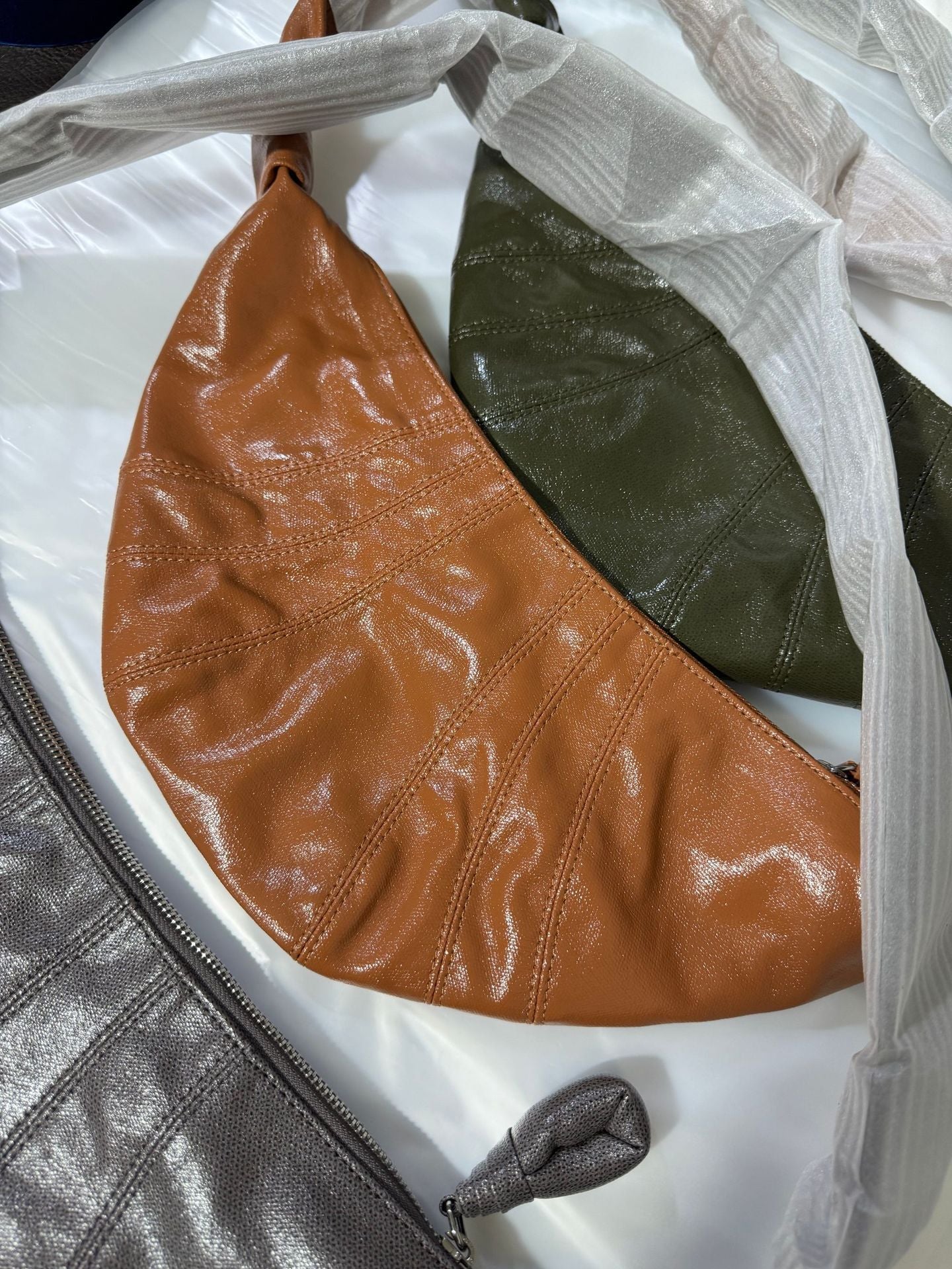 Charming Knotted Croissant Fashion Ode Dumpling Crossbody Bags