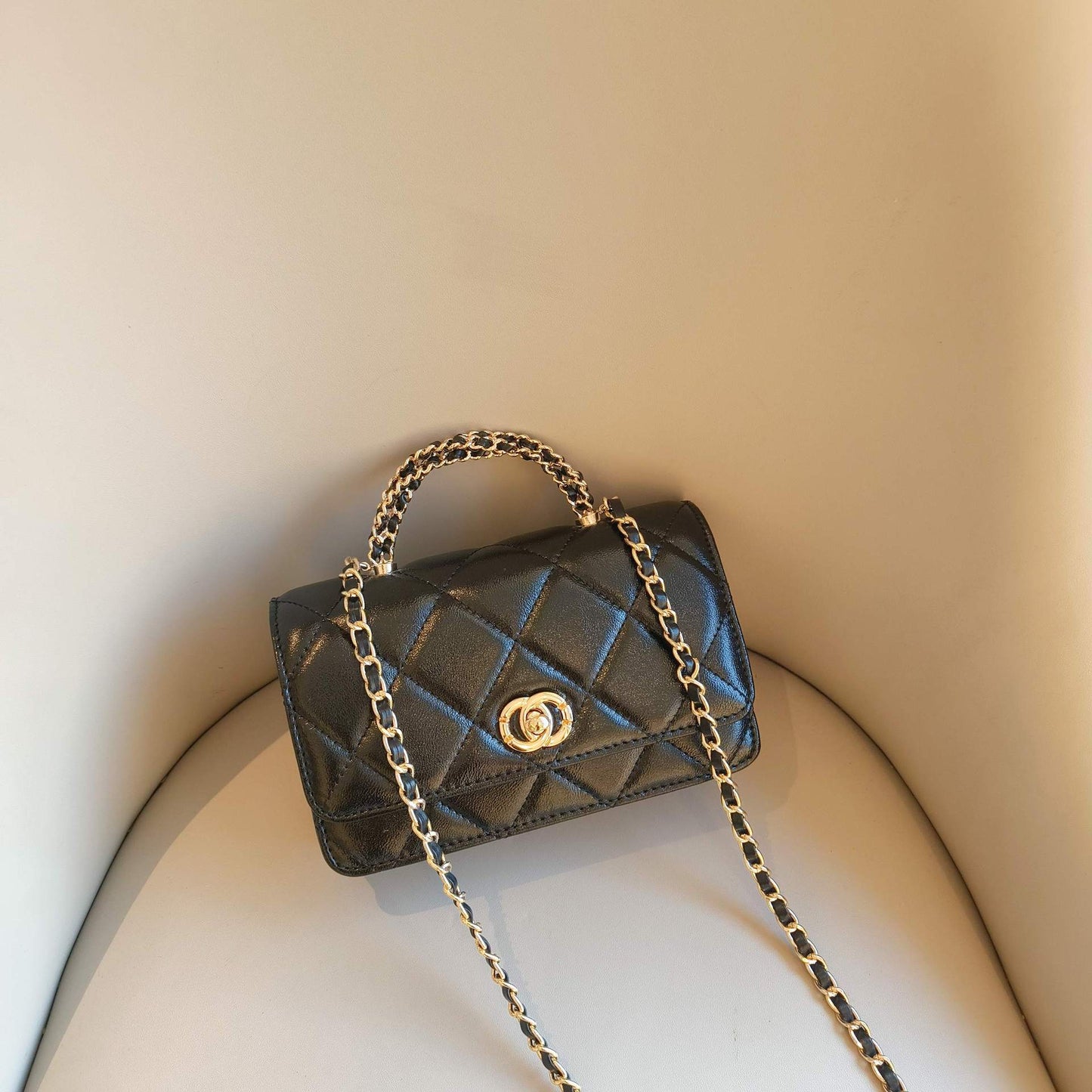 Women's Leather Classic Style Rhombus Chain Fashion Crossbody Bags