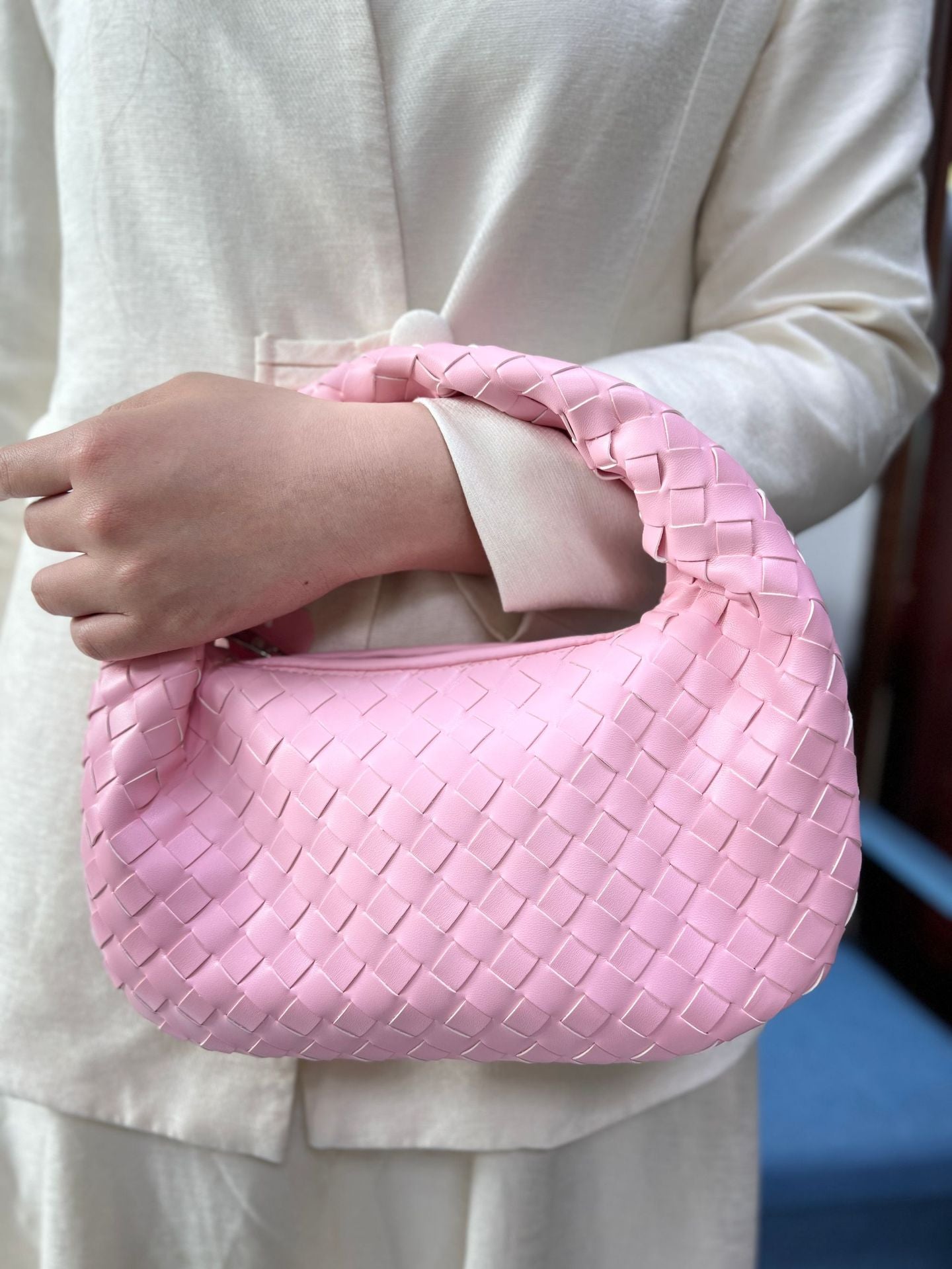 Classic Trendy Cool Hand-woven Horn Portable Handbags