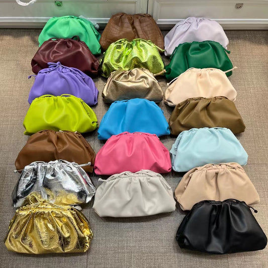 Women's Pleated Cloud Large Leather Dumpling Magnetic Crossbody Bags