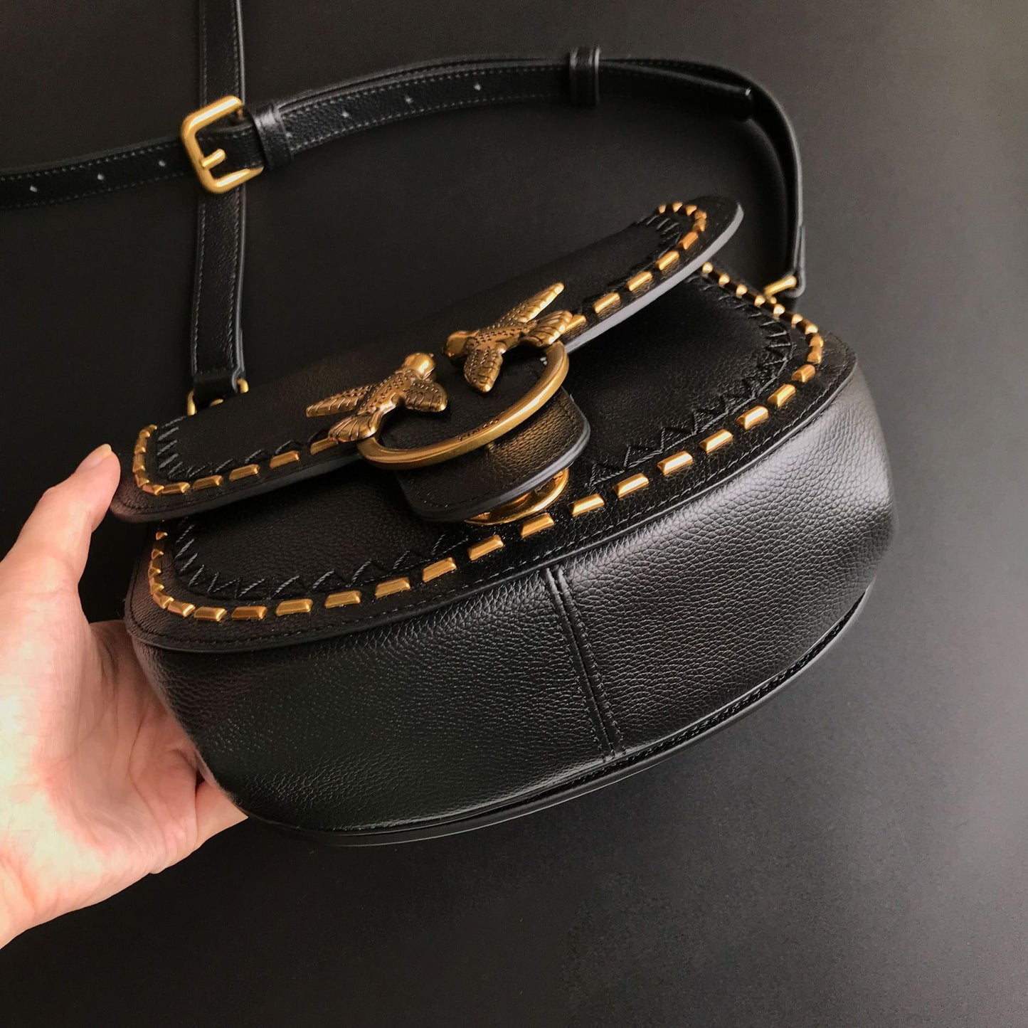 Women's First Layer Cowhide Rivet Saddle Swallow Bags