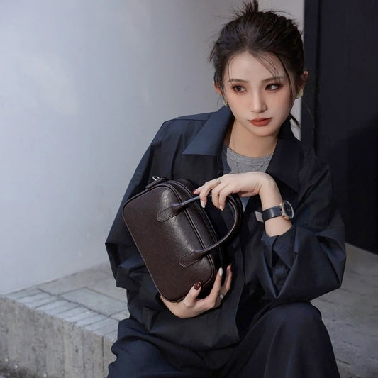 Women's Tanned Leather Cowhide Boston Bowling Retro Black Commuter Handbags