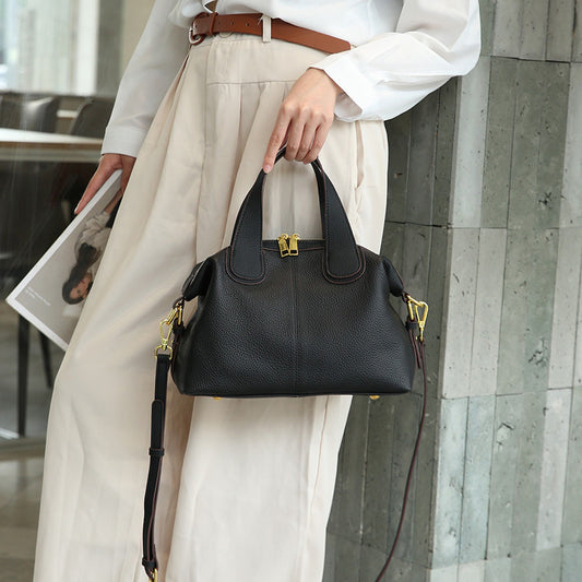 Women's Fashionable Large Capacity High-grade Western Style First Crossbody Bags
