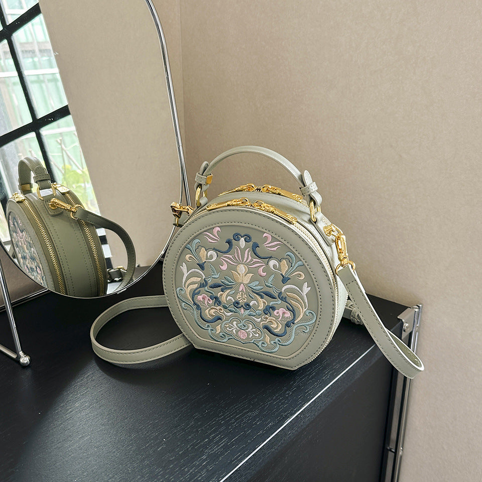Niche Advanced Texture Embroidered Trendy Artistic Crossbody Bags