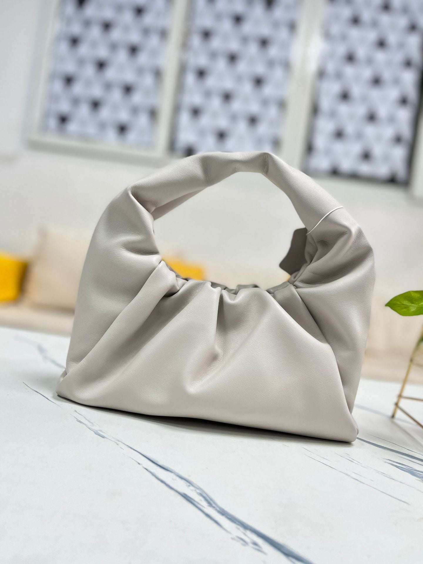 Women's Croissant Cloud Dumpling Portable Genuine Leather Shoulder Bags