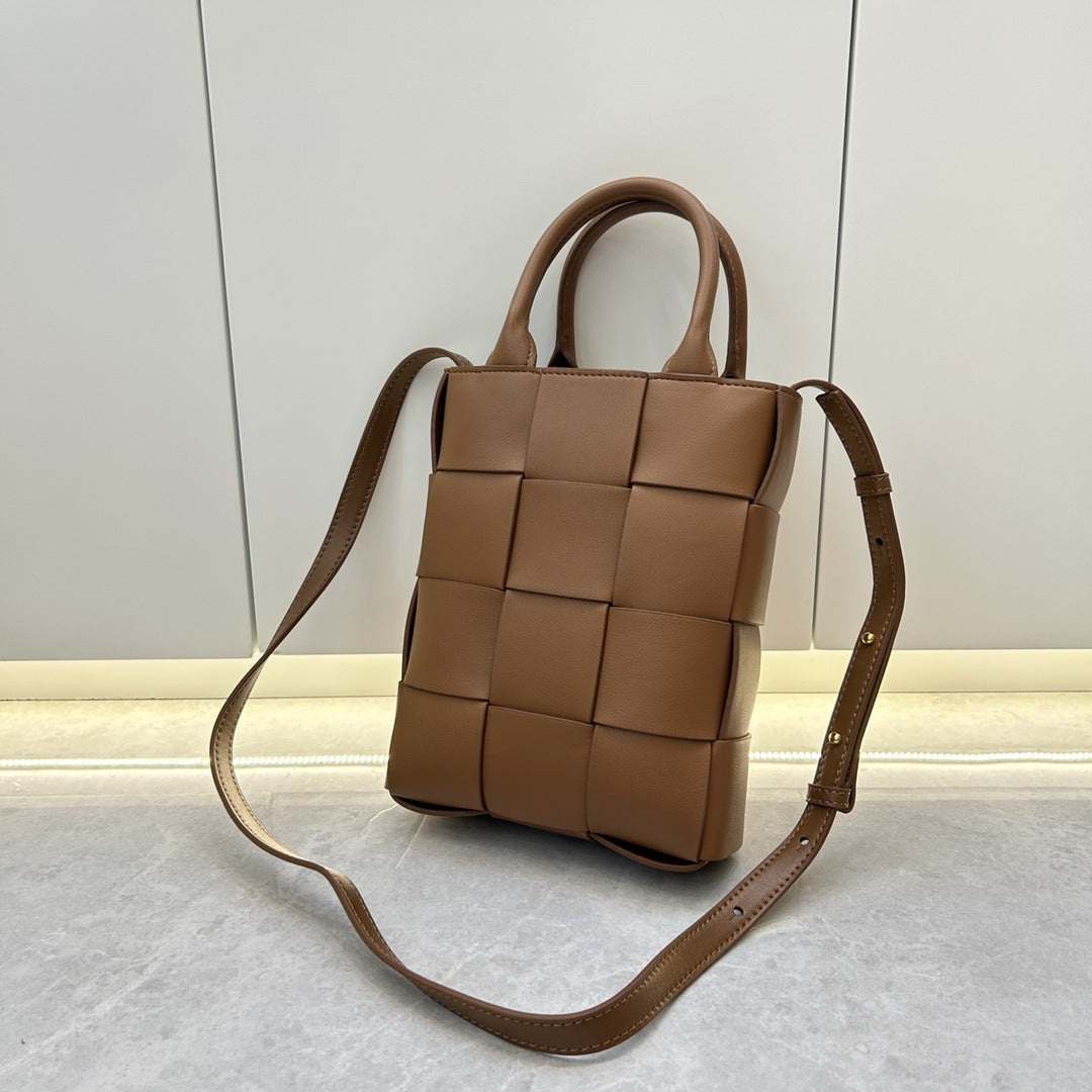 Women's Authentic Leather Weave Portable Korean Style Crossbody Bags