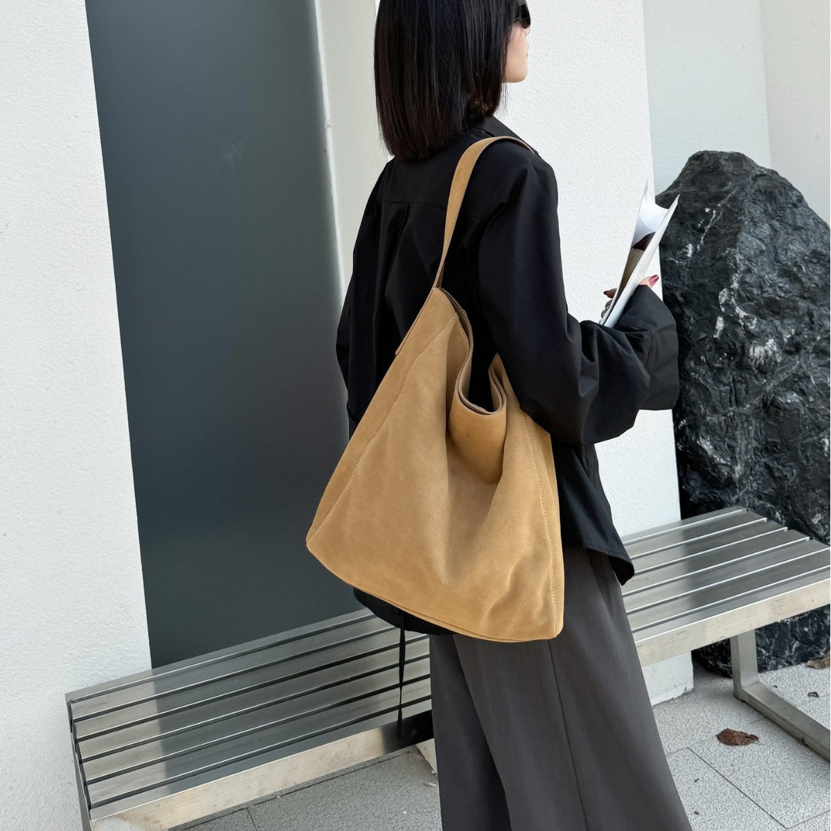 Frosted Cowhide Large Capacity Minimalist Relaxed Feeling Shoulder Bags