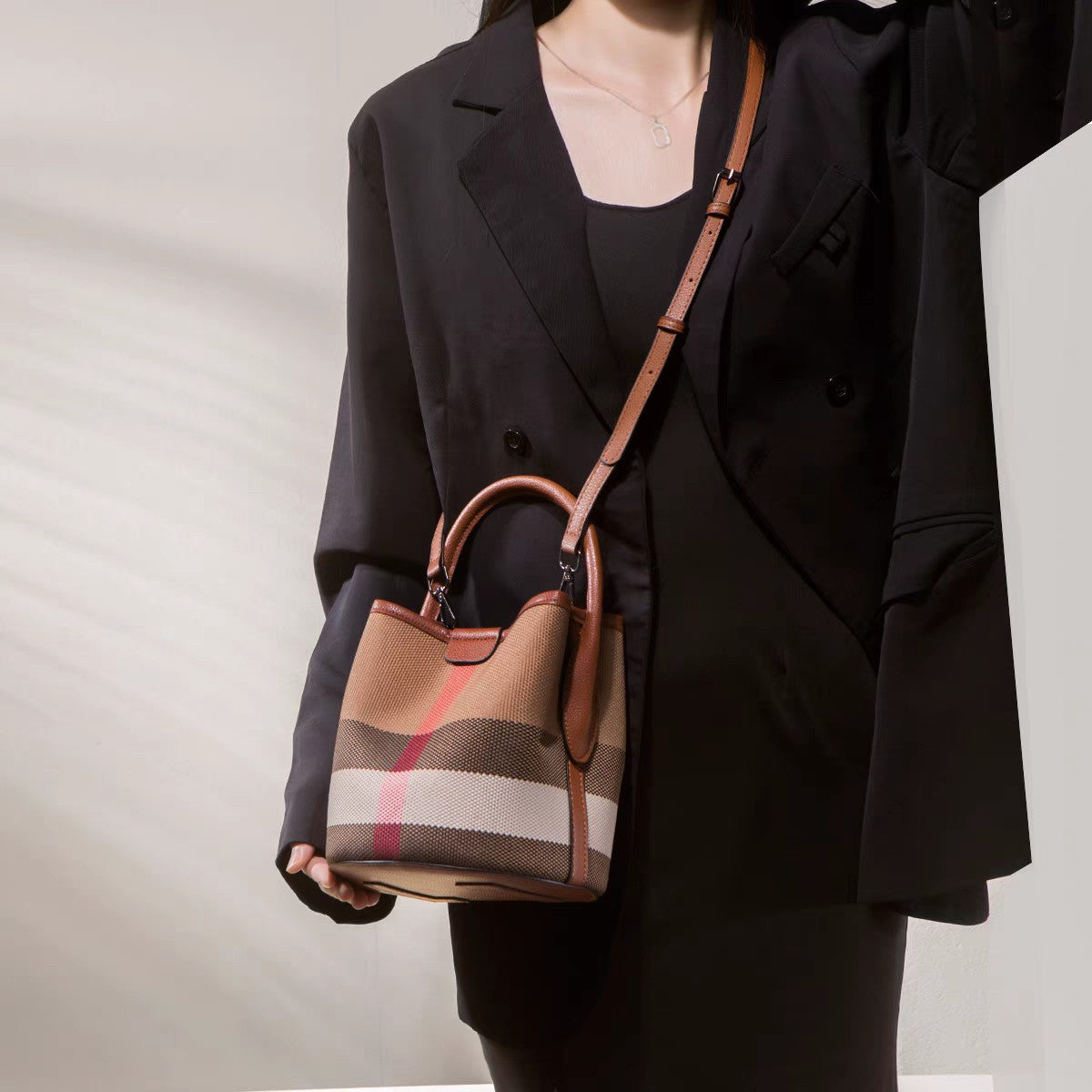 Women's High-grade Checked Mother Fashionable Portable Bucket Bags