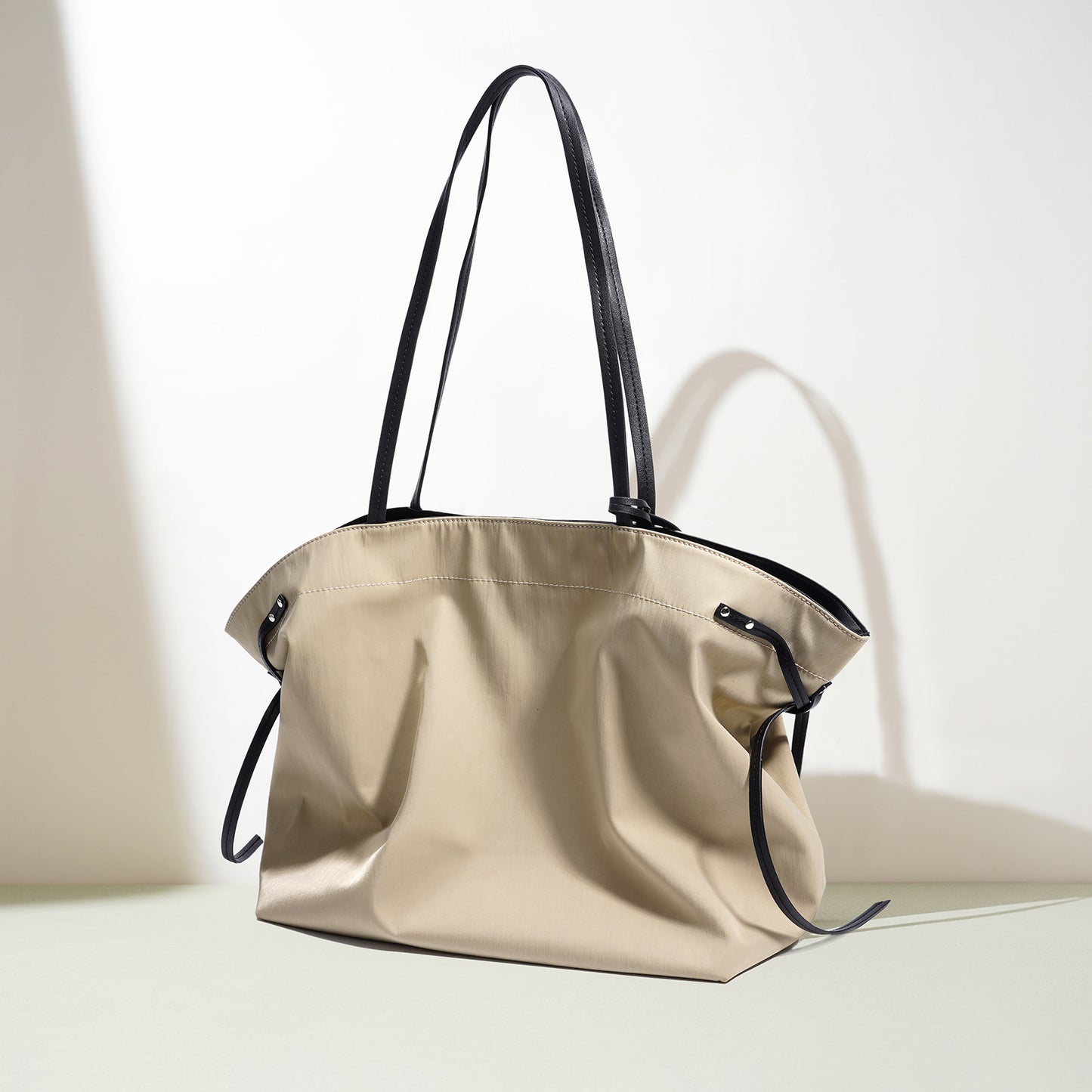 Nylon Contrast Color Large Capacity Idle Handbags