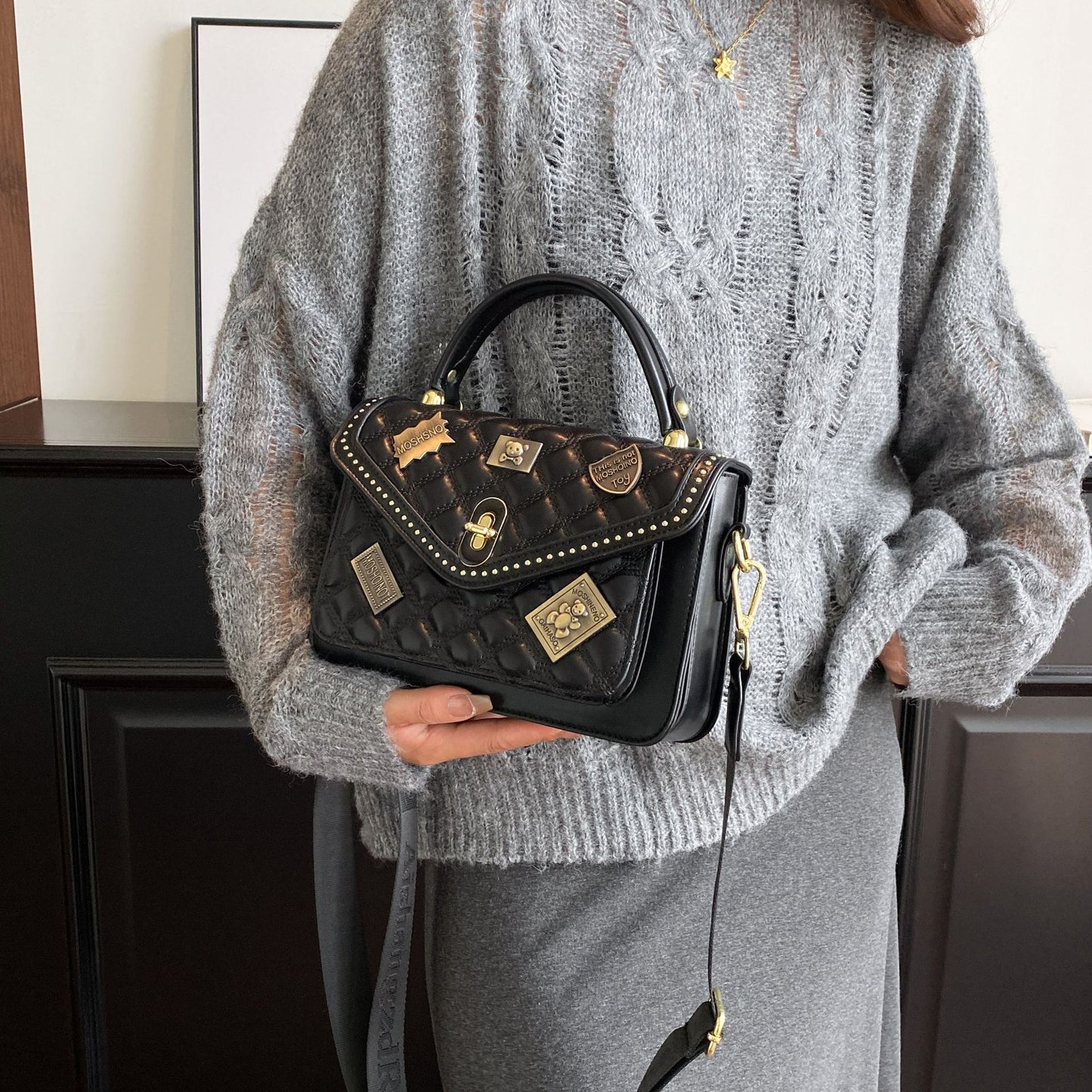 Glamorous Women's High-grade Super Hot Versatile Shoulder Bags