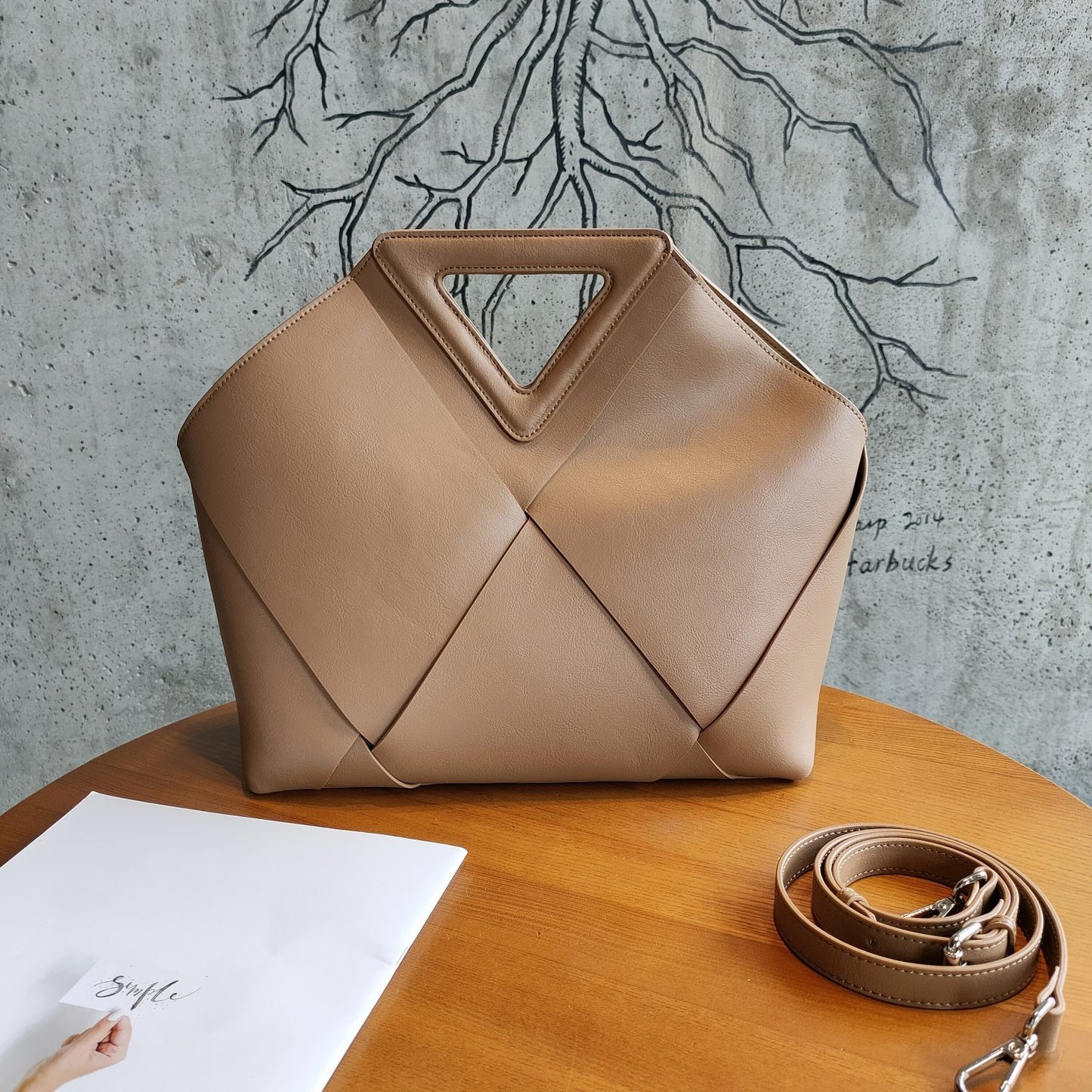 Women's Beautiful Woven High-grade Light Luxury Handbags