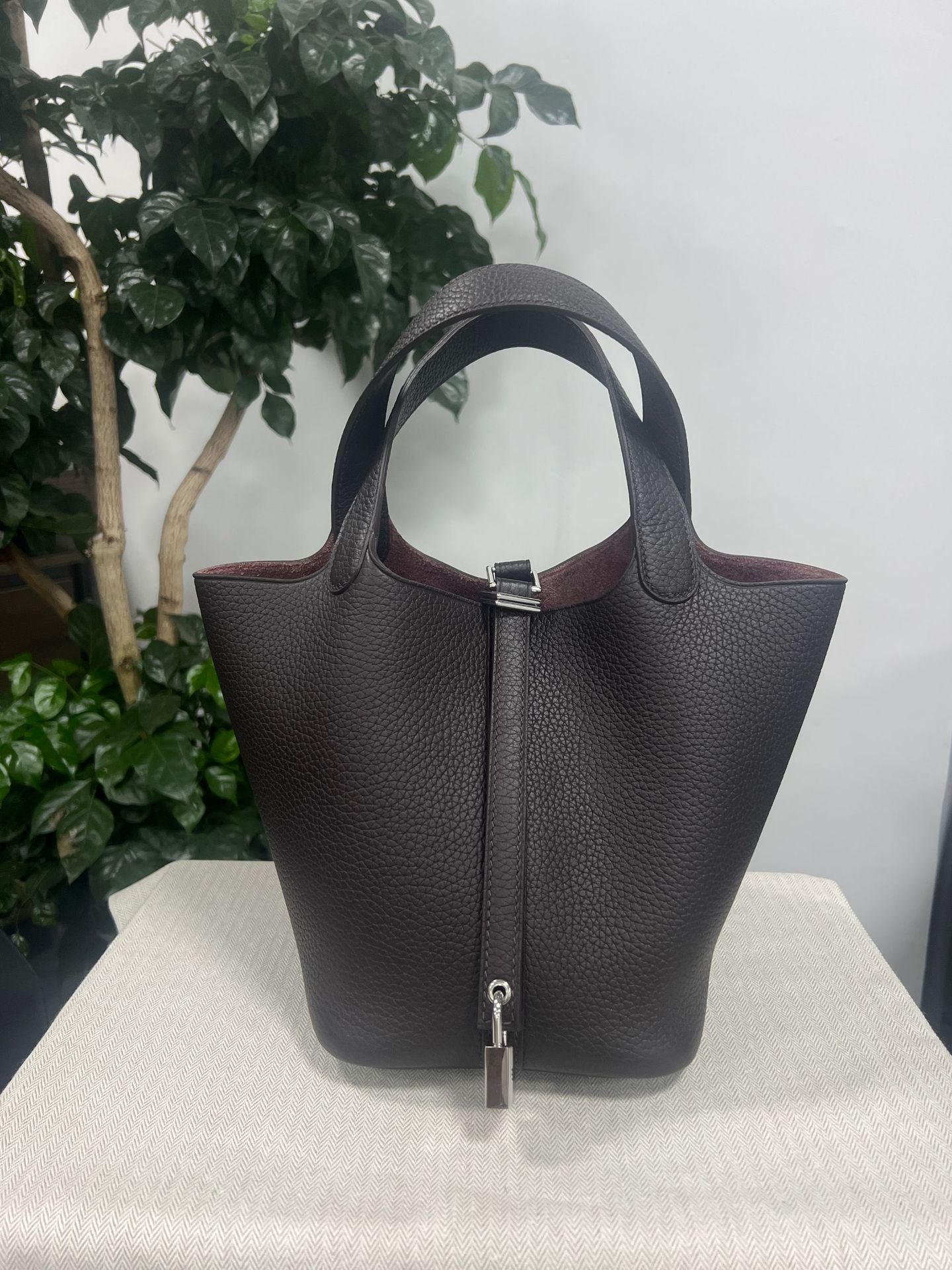 Women's Vegetable Basket Imported Leather Genuine Cattlehide Surface Handbags