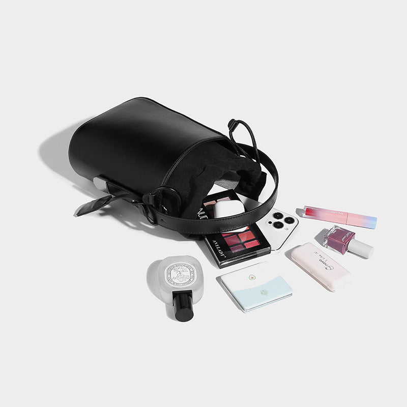Women's Discount Clear Advanced Texture Simple Drawstring Handbags