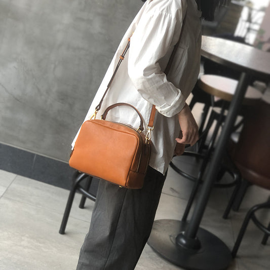 Women's Tanning Cowhide Retro Easy Matching Fashion Handbags