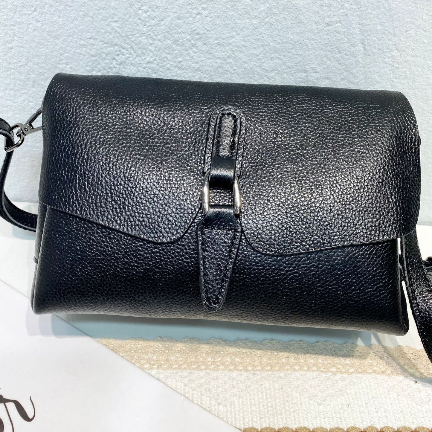 Women's First Layer Cowhide Single Medium Lady's Crossbody Bags